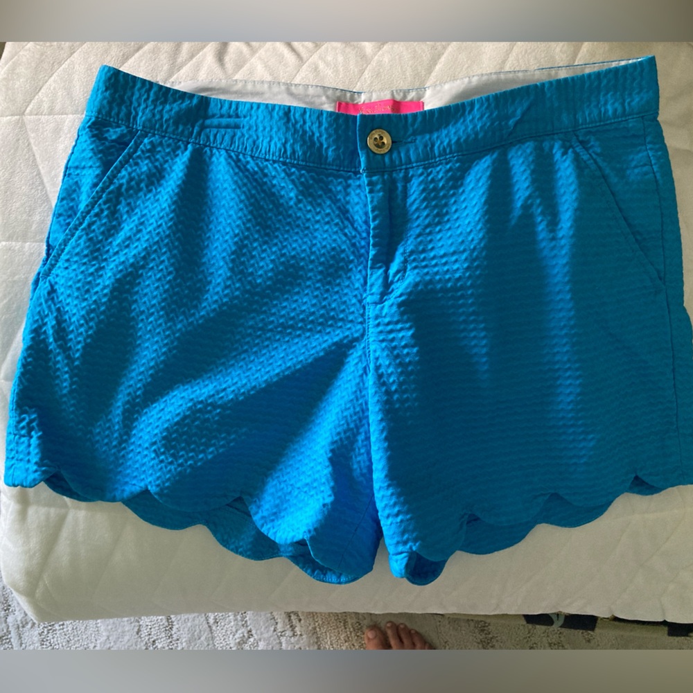 Lilly Pulitzer Blue Scalloped Shorts